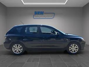 MAZDA 3 Hatchback 1.6 Exclusive