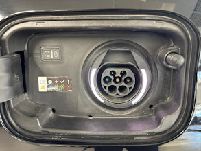 https://vehicle.imgix.net/4455764/47f72864-af00-43bf-b3f4-164c60cd4b2d.jpg