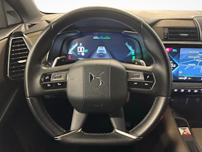 https://vehicle.imgix.net/4455764/b08922be-ddc7-41d8-bc89-259c55e03e19.jpg