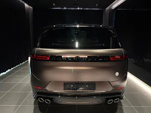 Land Rover Range Rover Sport 4.4 V8 SV