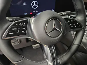 MERCEDES-BENZ V 300 d 4Matic lang Swiss Edition