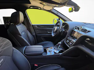 BENTLEY Bentayga 4.0 V8 EWB Azure