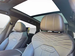 BENTLEY Bentayga 4.0 V8 EWB Azure