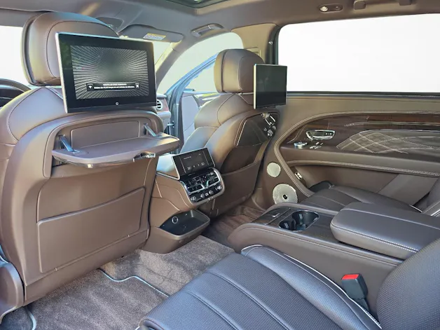 BENTLEY Bentayga 4.0 V8 EWB Azure