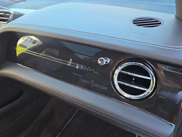 BENTLEY Bentayga 4.0 V8 EWB Azure