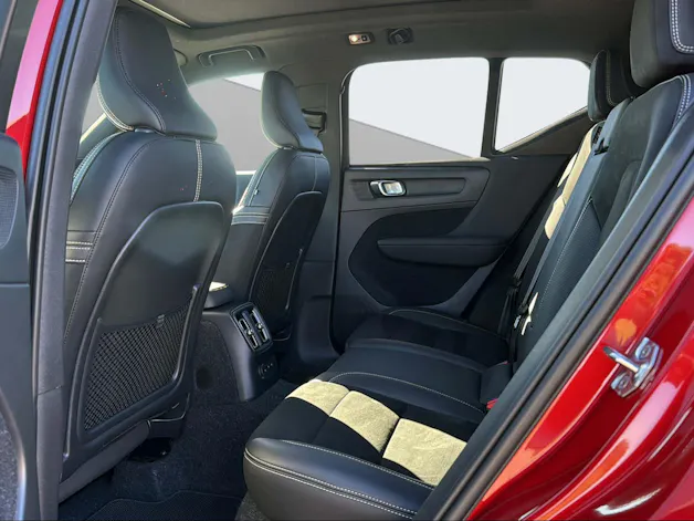 VOLVO XC40 1.5 T5 TE R-Design