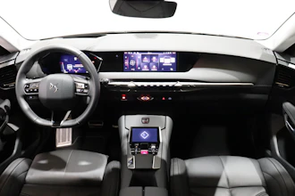 https://vehicle.imgix.net/4455929/04238244-dae1-47fa-b1d6-85114b1797b7.JPG