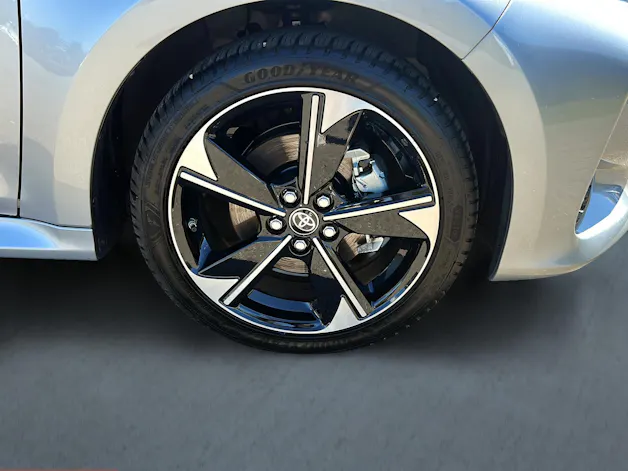 Toyota Yaris 1.5 VVT-i HSD Premiere Edition