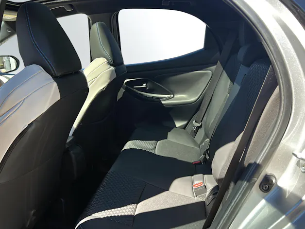 Toyota Yaris 1.5 VVT-i HSD Premiere Edition