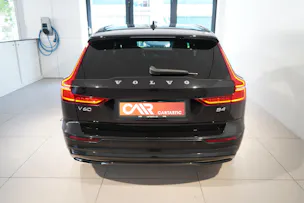 VOLVO V60 2.0 B4 Ultimate Dark