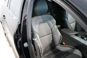 VOLVO V60 2.0 B4 Ultimate Dark