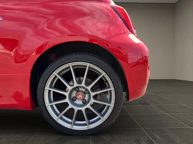 FIAT 595 Abarth 1.4 T-Jet 145