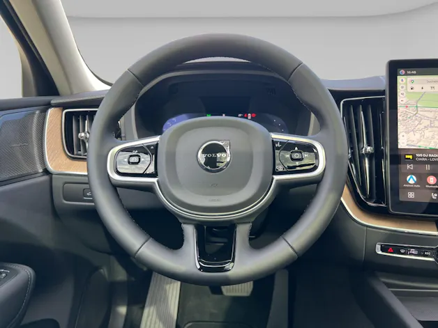 VOLVO XC60 2.0 T8 TE Ultra Dark eAWD