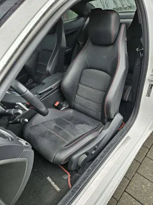 MERCEDES-BENZ C 180 Coupé