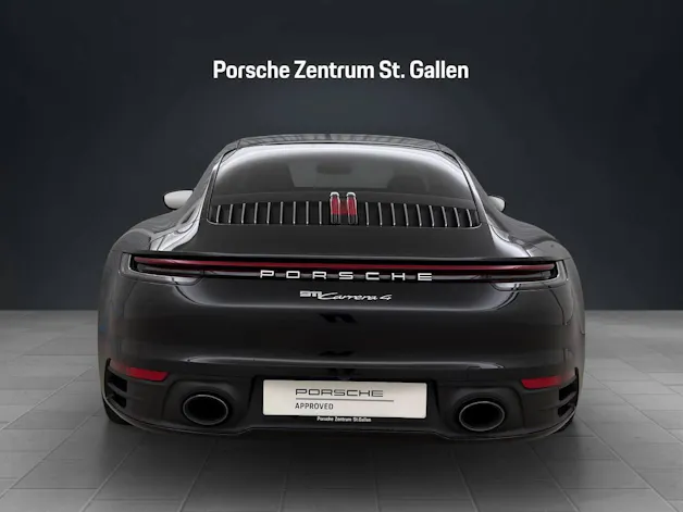 PORSCHE 911 Carrera 4