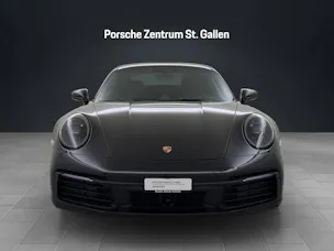 PORSCHE 911 Carrera 4