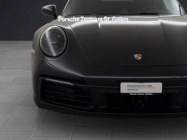 PORSCHE 911 Carrera 4