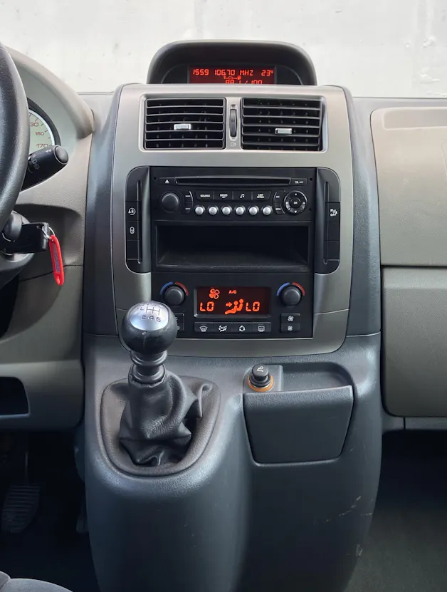 PEUGEOT Expert Tepee 2.0 HDi Rollstuhltransport