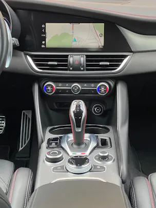 ALFA ROMEO Giulia 2.0 Competizione Q4 AT8