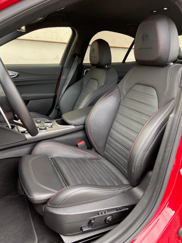 ALFA ROMEO Giulia 2.0 Competizione Q4 AT8