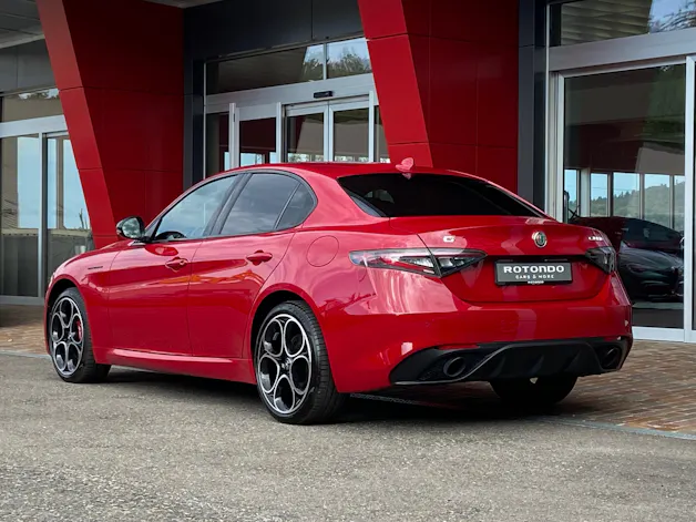 ALFA ROMEO Giulia 2.0 Competizione Q4 AT8