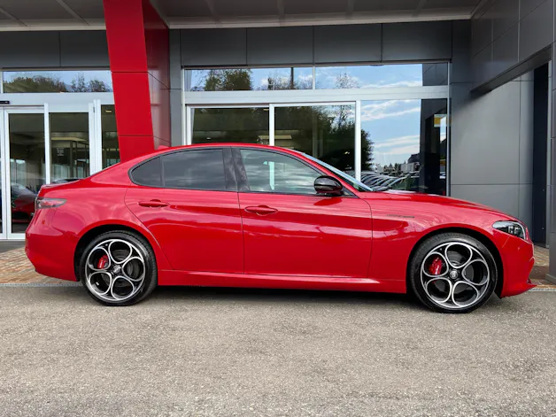 ALFA ROMEO Giulia 2.0 Competizione Q4 AT8