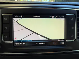 PEUGEOT Traveller 2.0 BlueHDi EAT8 9-Plätze