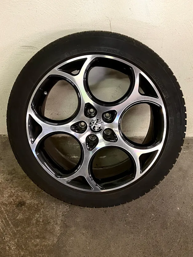 ALFA ROMEO Tonale 1.5 48V Hybrid Veloce Pack Premium Sky