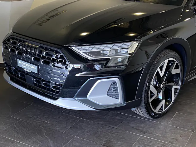 AUDI A3 allstreet TFSI quattro S tronic S-Line