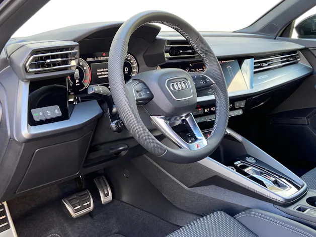 AUDI A3 allstreet TFSI quattro S tronic S-Line