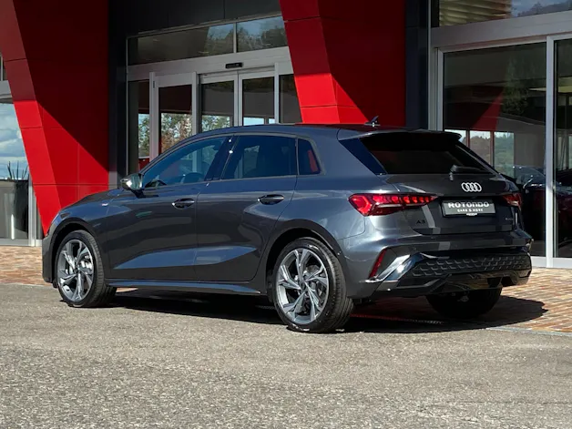 AUDI A3 Sportback TFSI 150 kW quattro 2 x S line S tronic