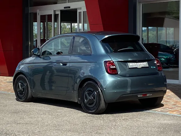 FIAT 500 electric 87 kW Giorgio Armani Collector’s Edition