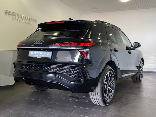 AUDI Q3 SUV TFSI quattro 204PS S-Line S tronic