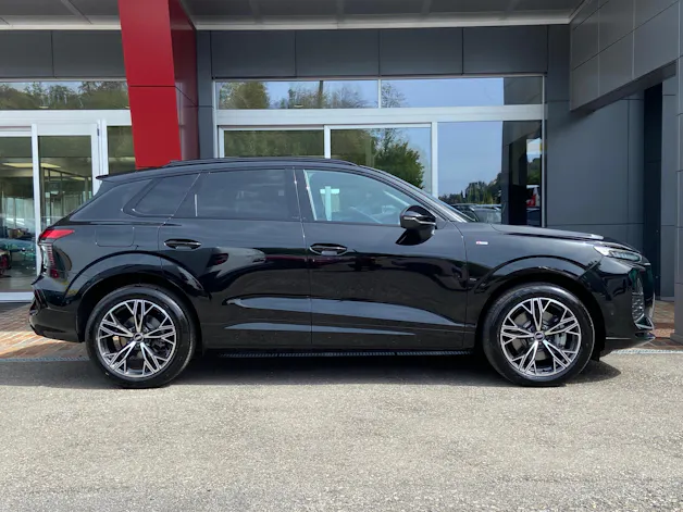 AUDI Q3 SUV TFSI quattro 204PS S-Line S tronic