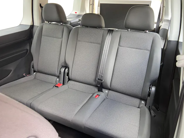 VW Caddy Maxi Kombi 2.0 TDi DSG Rollstuhltransport 5+1 Plätze