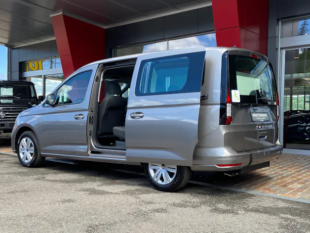 VW Caddy Maxi Kombi 2.0 TDi DSG Rollstuhltransport 5+1 Plätze