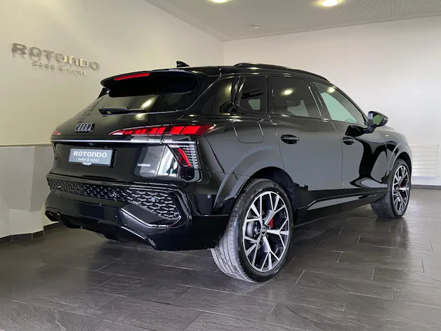 AUDI Q3 SUV TFSI 266 quattro S tronic Sline