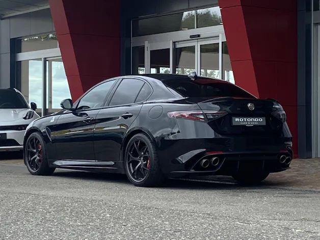ALFA ROMEO Giulia 2.9 V6 Quadrifoglio Akrapovic