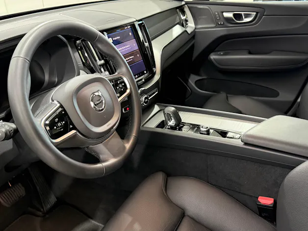 VOLVO XC60 2.0 T6 TE Ultimate Dark e