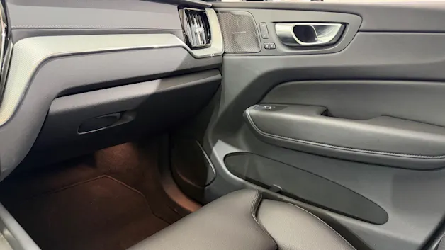 VOLVO XC60 2.0 T6 TE Ultimate Dark e