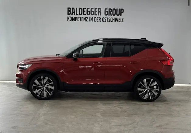 VOLVO XC40 P8 AWD Pure Electric R-Design