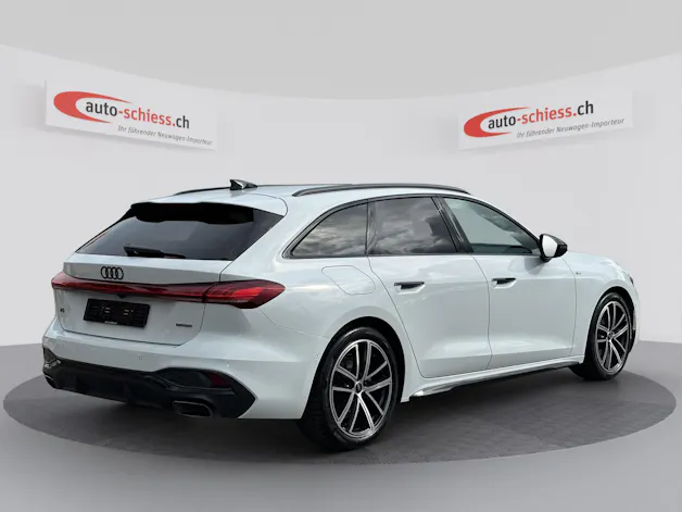 AUDI A5 Avant TFSI quattro S-Line Schwarz Optik S tronic