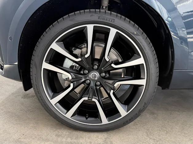 VOLVO XC60 2.0 T8 TE Ultra Dark eAWD