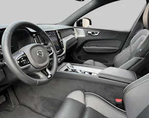 VOLVO XC60 2.0 T8 TE Ultra Dark eAWD