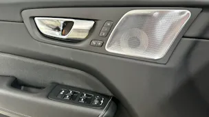 VOLVO XC60 2.0 T8 TE Ultra Dark eAWD