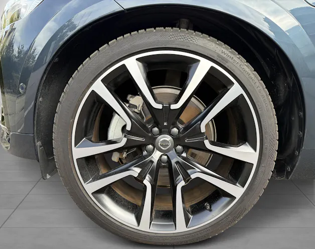 VOLVO XC60 2.0 T8 TE Ultra Dark eAWD