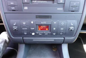 AUDI S3 quattro * Véhicule CH * Intérieur Cuir * 100% d'origine * Tempomat * Son BOSE * Jantes 18 * Sièges électriques *