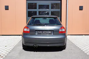 AUDI S3 quattro * Véhicule CH * Intérieur Cuir * 100% d'origine * Tempomat * Son BOSE * Jantes 18 * Sièges électriques *