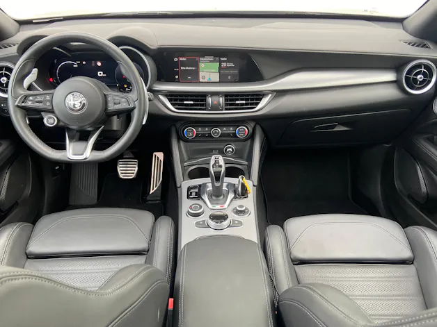 ALFA ROMEO Stelvio 2.0 Veloce Premium Sky Q4 AT8