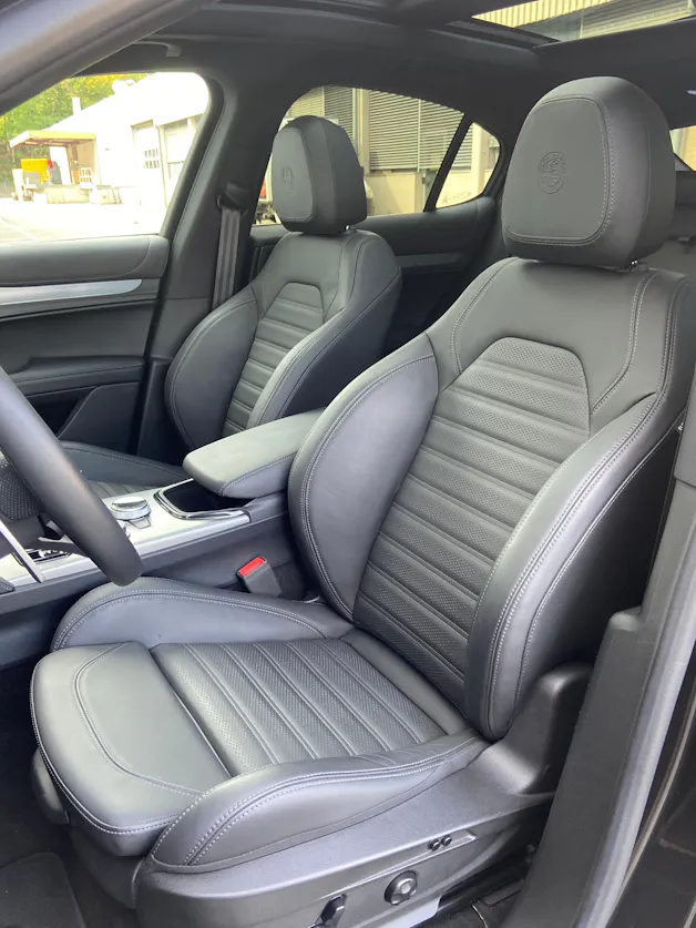 ALFA ROMEO Stelvio 2.0 Veloce Premium Sky Q4 AT8